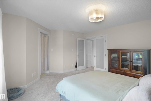 12351 176 Avenue, Edmonton, AB - Indoor Photo Showing Bedroom