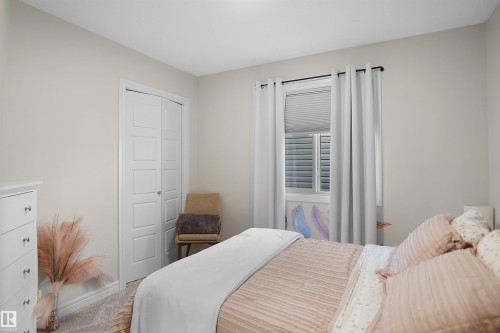 12351 176 Avenue, Edmonton, AB - Indoor Photo Showing Bedroom