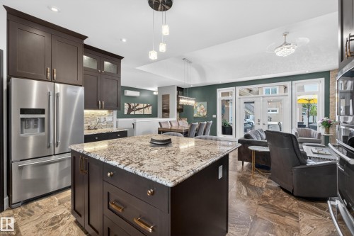 30 Belmont Drive, St. Albert, AB - Indoor Photo Showing Kitchen With Upgraded Kitchen