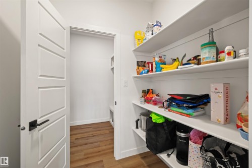1367 Siskin Wynd, Edmonton, AB 