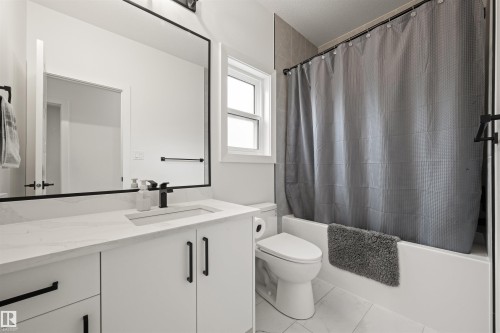 1367 Siskin Wynd, Edmonton, AB 