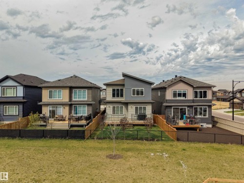 1367 Siskin Wynd, Edmonton, AB 