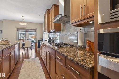3908 Agar Crest, Edmonton, AB - Indoor Photo Showing Kitchen With Upgraded Kitchen