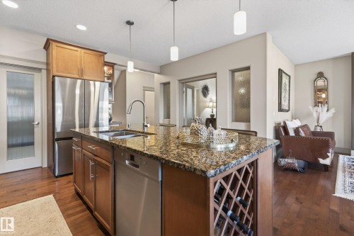 3908 Agar Crest, Edmonton, AB - Indoor Photo Showing Kitchen With Double Sink With Upgraded Kitchen