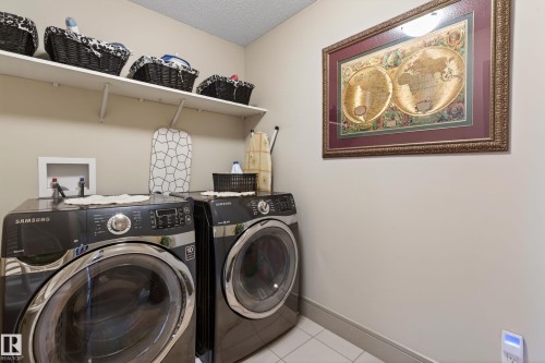 3908 Agar Crest, Edmonton, AB - Indoor Photo Showing Laundry Room