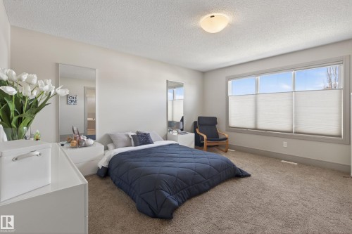 3908 Agar Crest, Edmonton, AB - Indoor Photo Showing Bedroom