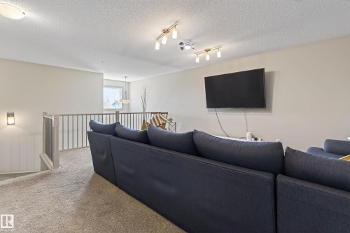 3908 Agar Crest, Edmonton, AB - Indoor Photo Showing Other Room