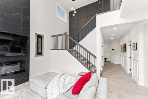 1390 Enright Landing Landing, Edmonton, AB - Indoor