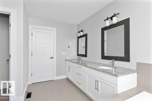 62 Ellice Bend, Fort Saskatchewan, AB - Indoor Photo Showing Bathroom