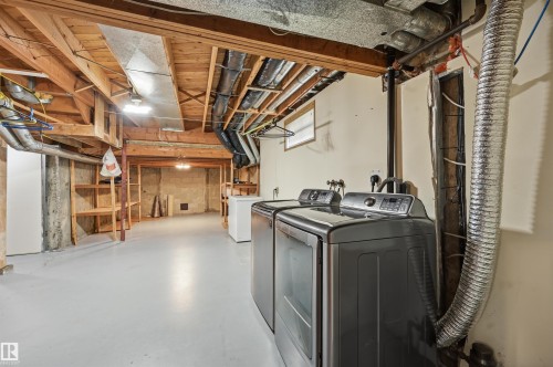 692 Lee Ridge Road, Edmonton, AB - Indoor
