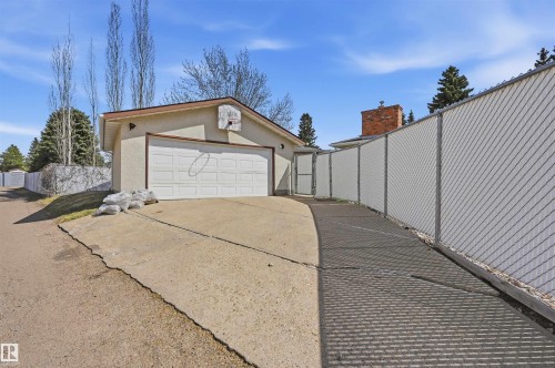 692 Lee Ridge Road, Edmonton, AB - Outdoor With Exterior