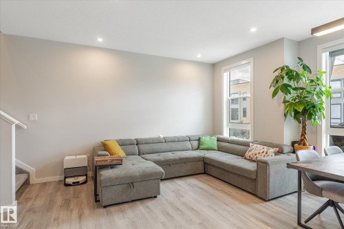 63 1304 Rutherford Road, Edmonton, AB - Indoor Photo Showing Living Room