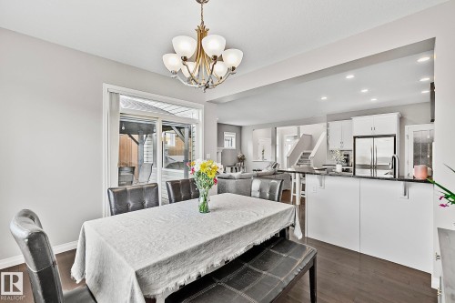 22131 95 Avenue, Edmonton, AB - Indoor Photo Showing Dining Room