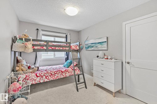22131 95 Avenue, Edmonton, AB - Indoor Photo Showing Bedroom