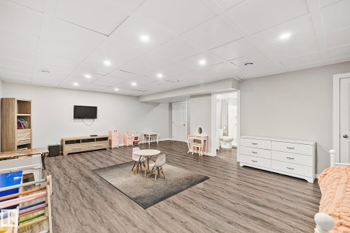 22131 95 Avenue, Edmonton, AB - Indoor Photo Showing Other Room