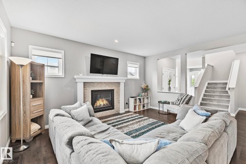 22131 95 Avenue, Edmonton, AB - Indoor Photo Showing Living Room With Fireplace