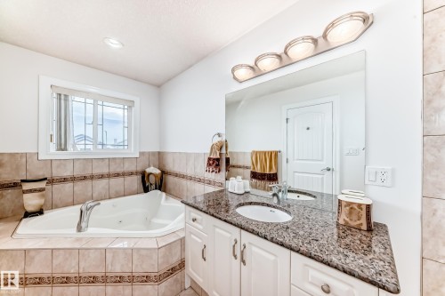 16626 58A Street, Edmonton, AB - Indoor Photo Showing Bathroom