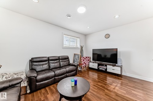 16626 58A Street, Edmonton, AB - Indoor Photo Showing Living Room