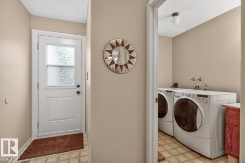 3516 37 Street, Edmonton, AB - Indoor Photo Showing Laundry Room