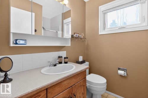 3516 37 Street, Edmonton, AB - Indoor Photo Showing Bathroom