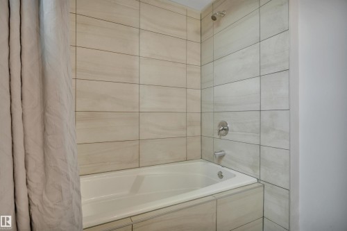 552 Reynalds Wynd, Leduc, AB - Indoor Photo Showing Bathroom