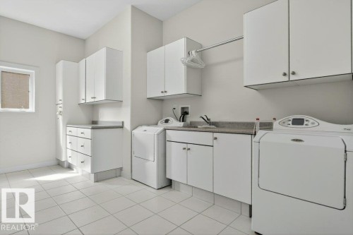 1128 119 Street, Edmonton, AB - Indoor Photo Showing Laundry Room