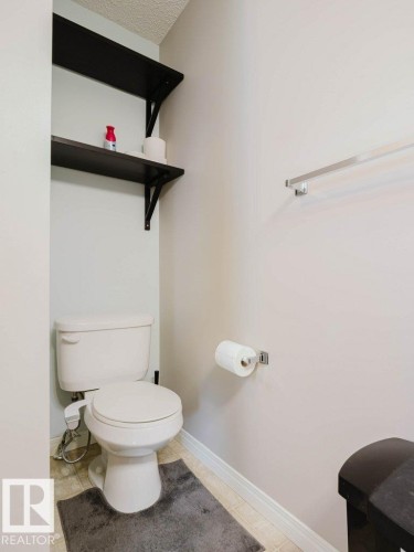 7607 24 Avenue, Edmonton, AB - Indoor Photo Showing Bathroom