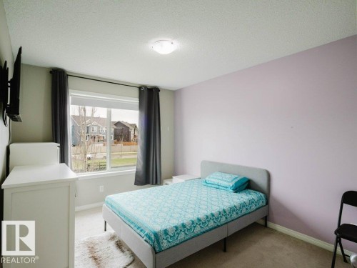 7607 24 Avenue, Edmonton, AB - Indoor Photo Showing Bedroom
