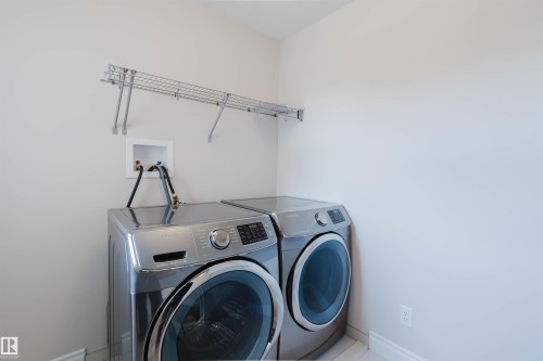 4875 Wright Drive, Edmonton, AB - Indoor Photo Showing Laundry Room