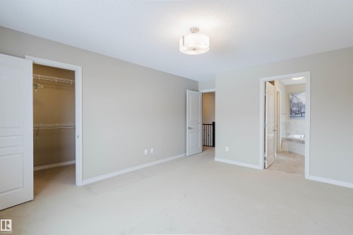 1007 173 Street, Edmonton, AB - Indoor