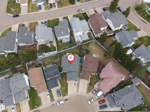 Aerial overview of a residential neighborhood - 1529 49A Street Nw, Edmonton, AB - 