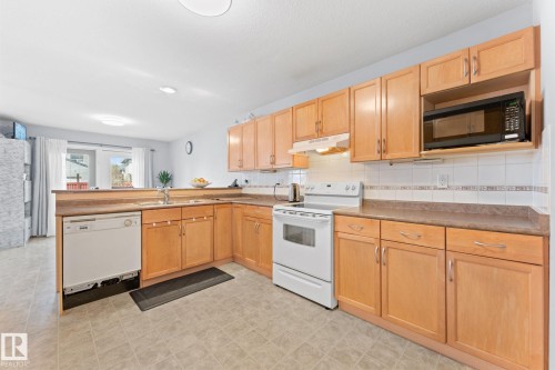 2124 35A Avenue, Edmonton, AB - Indoor Photo Showing Kitchen
