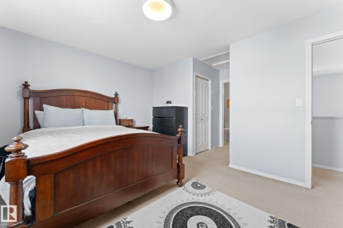 2124 35A Avenue, Edmonton, AB - Indoor Photo Showing Bedroom