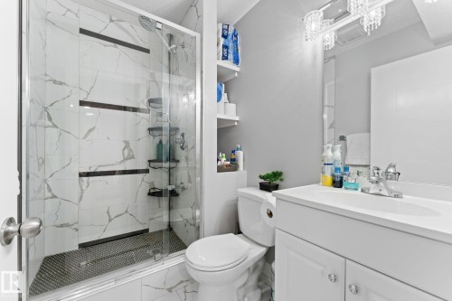 2124 35A Avenue, Edmonton, AB - Indoor Photo Showing Bathroom