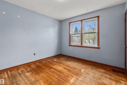 8331 81 Avenue, Edmonton, AB - Indoor Photo Showing Other Room