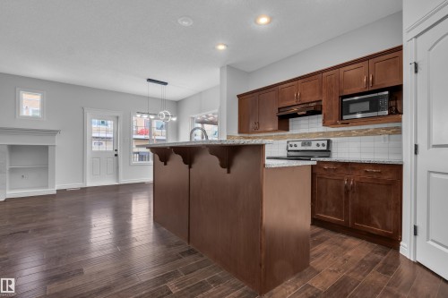 1303 29 Street Nw, Edmonton, AB - Indoor Photo Showing Kitchen