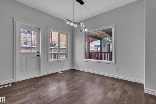 1303 29 Street Nw, Edmonton, AB - Indoor Photo Showing Other Room