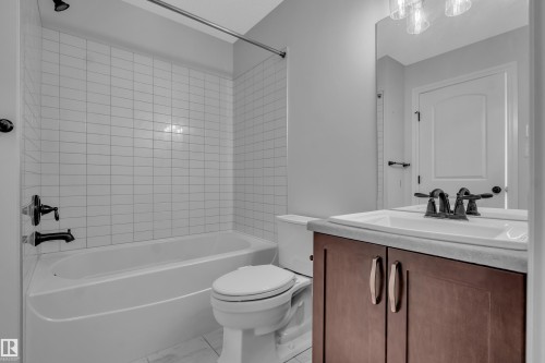 1303 29 Street Nw, Edmonton, AB - Indoor Photo Showing Bathroom