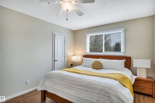 96 Arlington Drive, St. Albert, AB - Indoor Photo Showing Bedroom