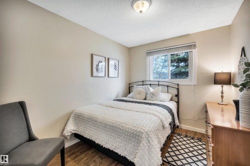 96 Arlington Drive, St. Albert, AB - Indoor Photo Showing Bedroom