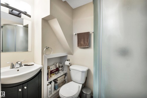 96 Arlington Drive, St. Albert, AB - Indoor Photo Showing Bathroom