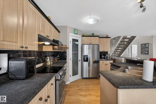 4333 Mcmullen Way Sw, Edmonton, AB - Indoor Photo Showing Kitchen With Double Sink