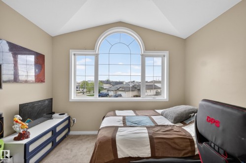4333 Mcmullen Way Sw, Edmonton, AB - Indoor Photo Showing Bedroom