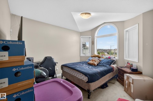 4333 Mcmullen Way Sw, Edmonton, AB - Indoor Photo Showing Bedroom