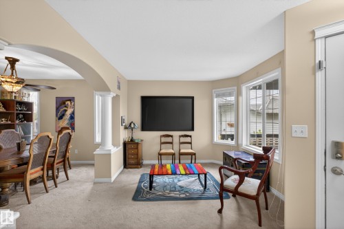 4333 Mcmullen Way Sw, Edmonton, AB - Indoor