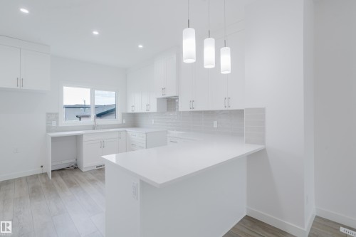 772 Mattson Drive, Edmonton, AB - Indoor