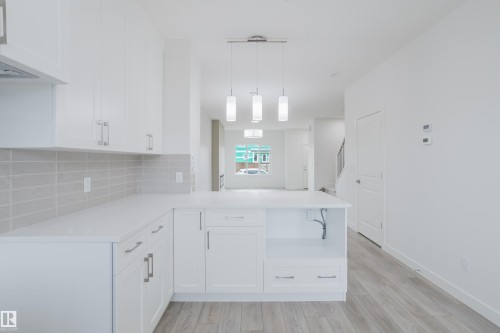 772 Mattson Drive, Edmonton, AB - Indoor