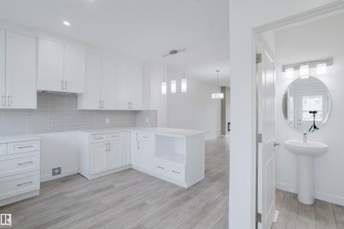 772 Mattson Drive, Edmonton, AB - Indoor