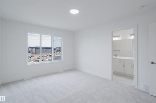 772 Mattson Drive, Edmonton, AB - Indoor Photo Showing Other Room