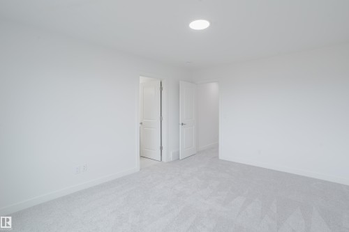 772 Mattson Drive, Edmonton, AB - Indoor Photo Showing Other Room